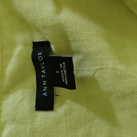 Ann Taylor Yellow Short Sleeve Relaxed Blouse - Picture 5 of 10